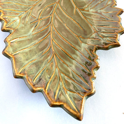 Ceramic Big Green Leaf-Shaped Tray