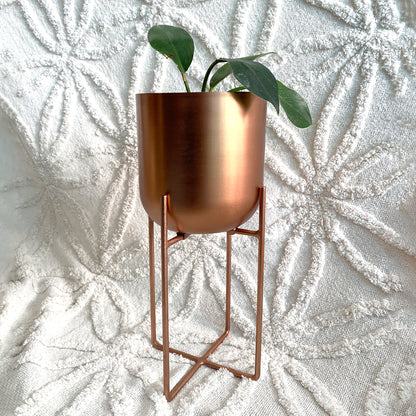 Premium Round Metal Planter with Planter Stand