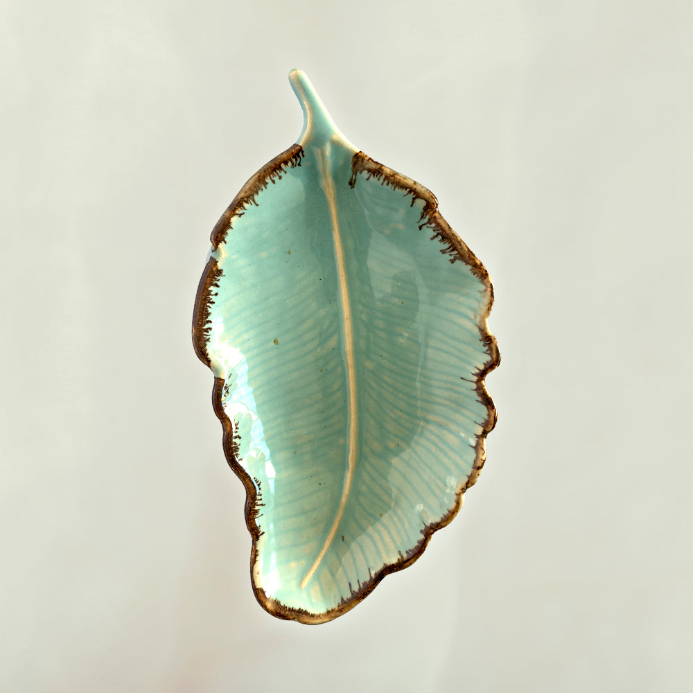 Ceramic Green Leaf Shaped Serving Tray