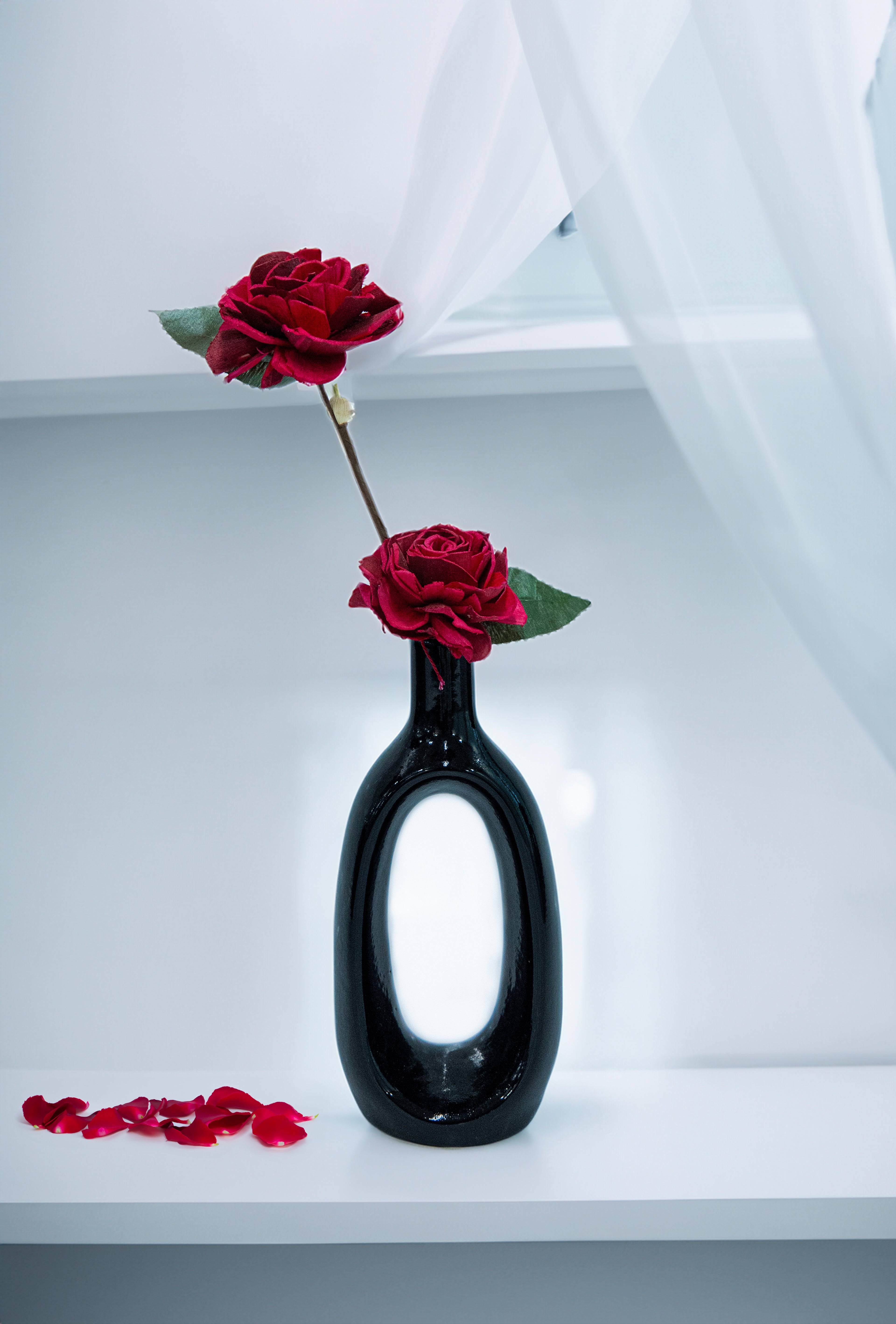 Classic Black Ceramic Decorative Flower Vase