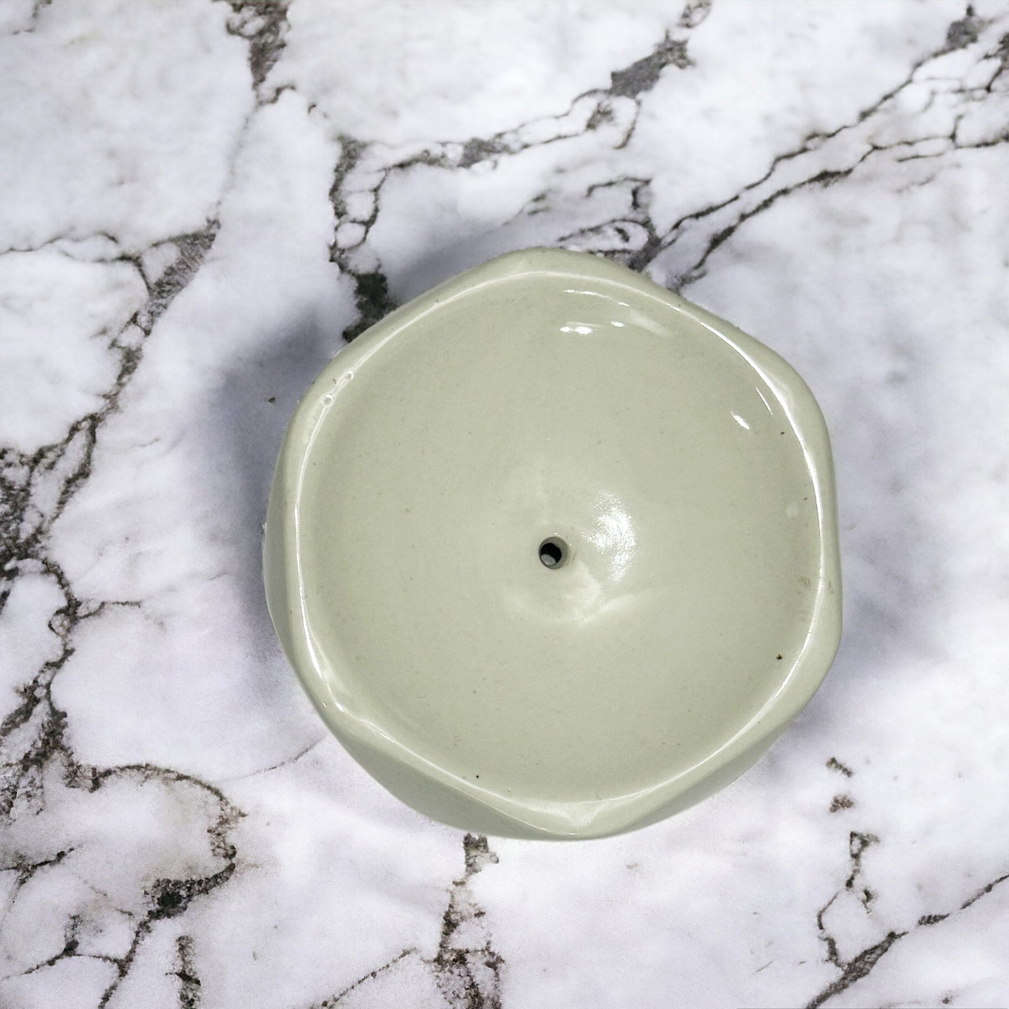 Elegant Ceramic White Soap Dish Tray