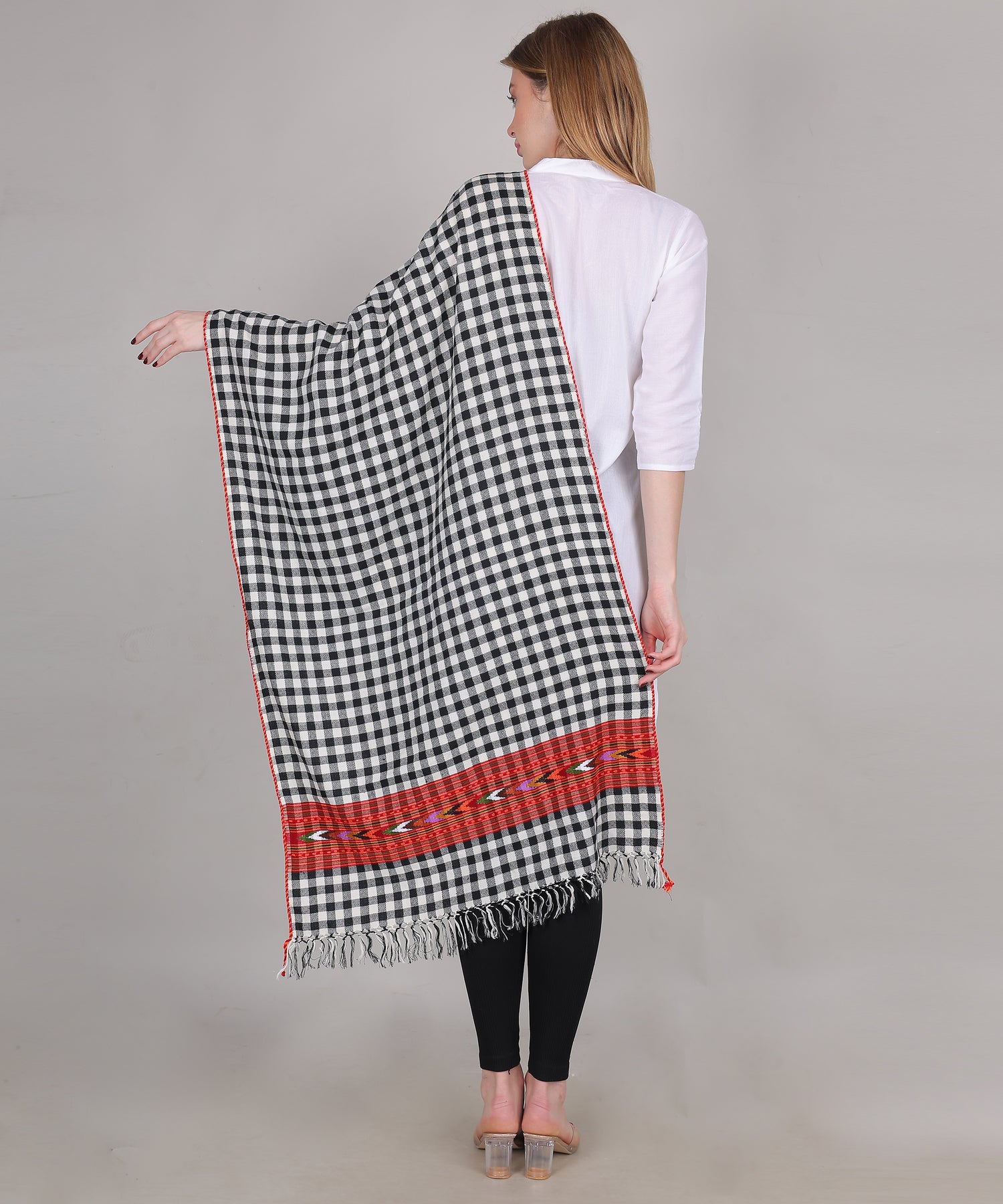 Premium Kullu Handloom Black Stole – Intricate Patti Pure Wool Wrap with Stunning Kullu Weaving Checks Design