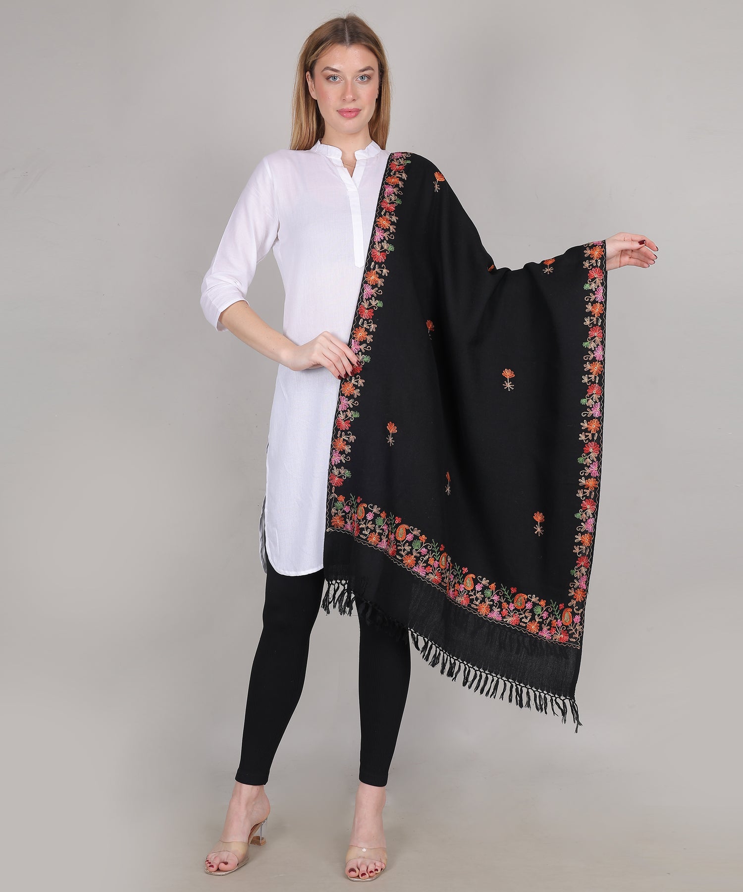 Traditional Kullu Weaving Black Stole – Embroidered Patti Pure Woollen Wrap with Artistic Handloom Craftsmanship