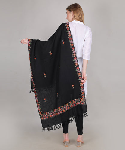 Traditional Kullu Weaving Black Stole – Embroidered Patti Pure Woollen Wrap with Artistic Handloom Craftsmanship