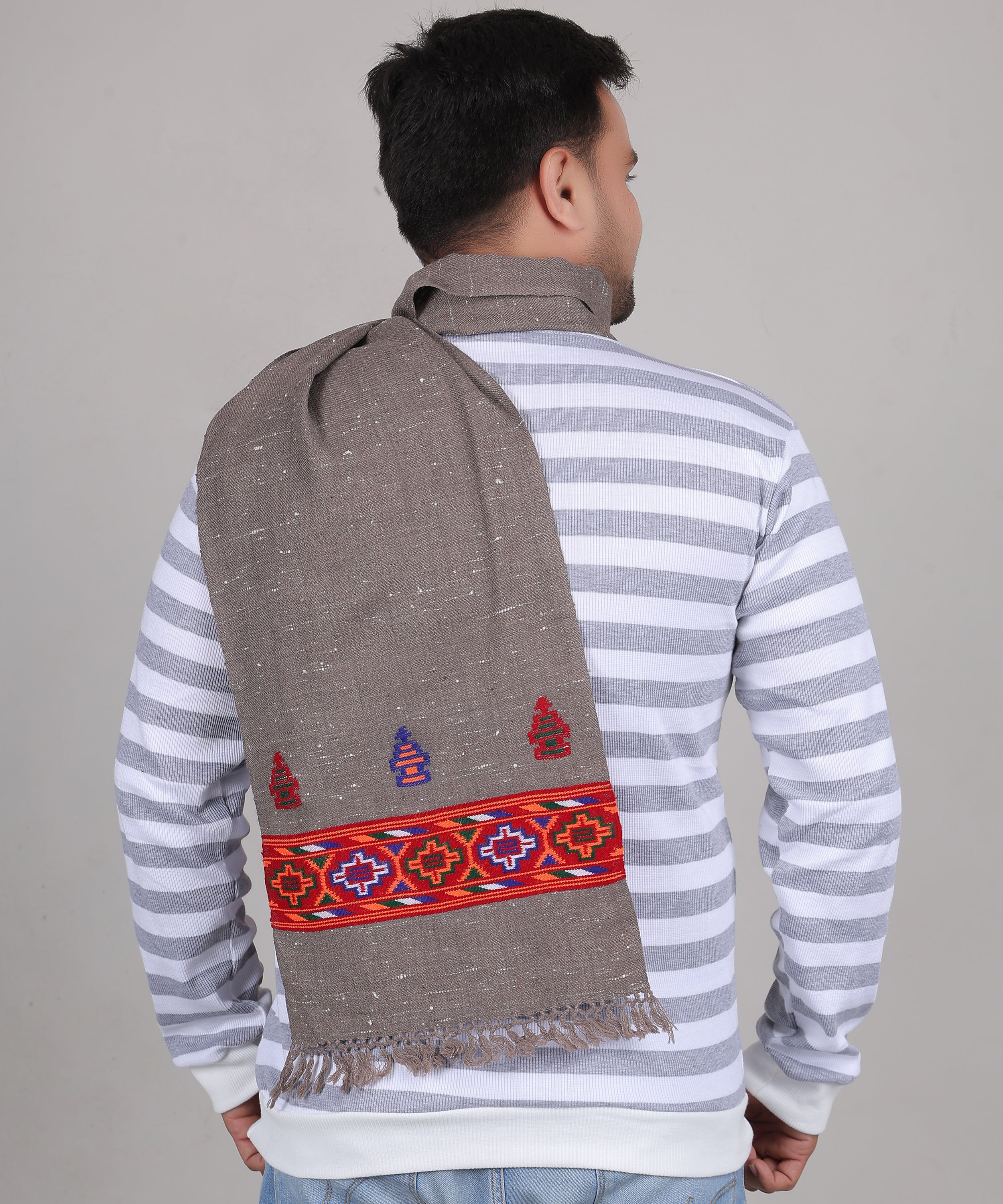 Kullu Handwoven Woollen Grey Muffler – Luxurious Pure Wool with Premium Embroidered Patti