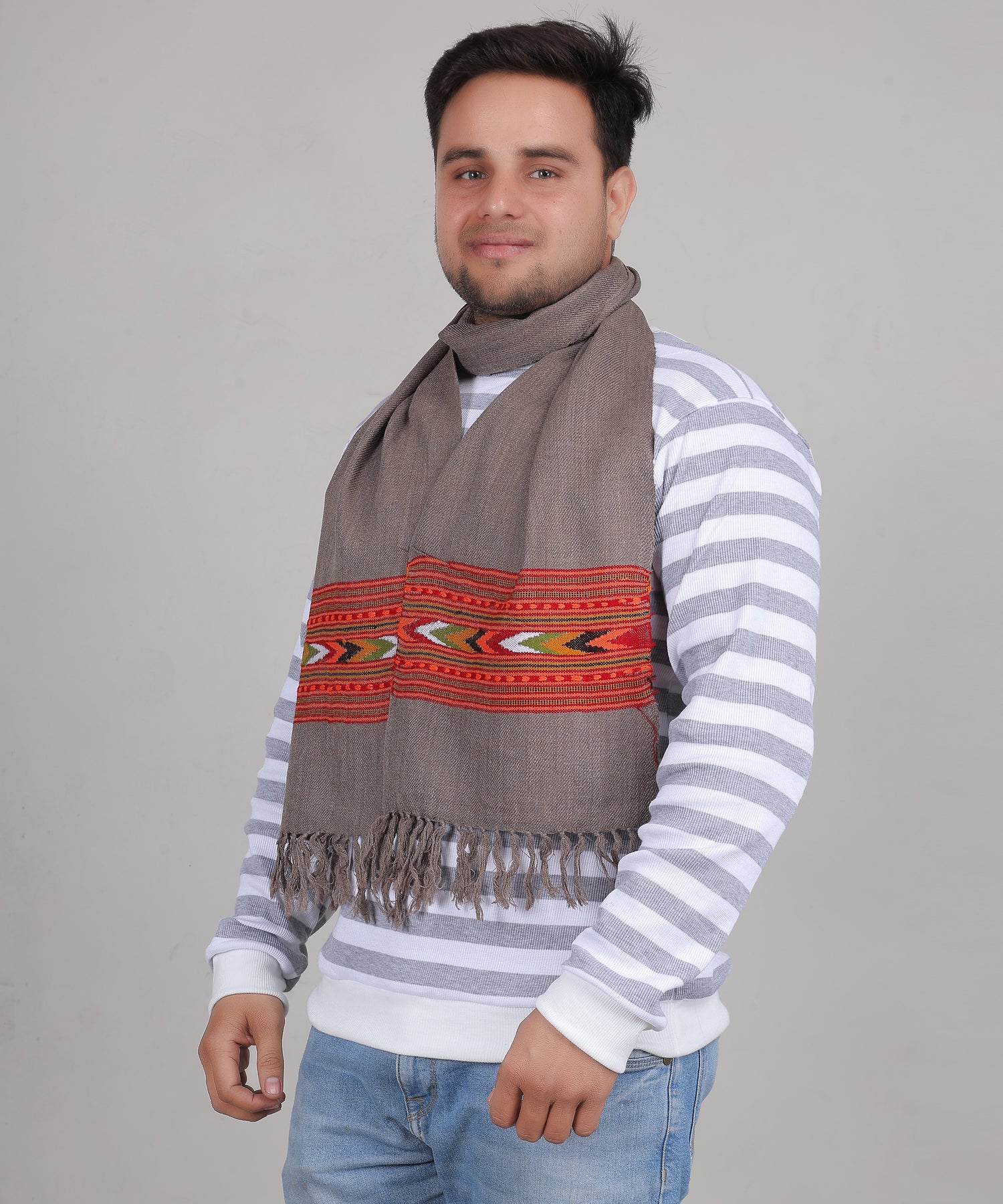 Exquisite Handwoven Kullu Woollen Grey Muffler – Premium Embroidered Patti for Distinct Style