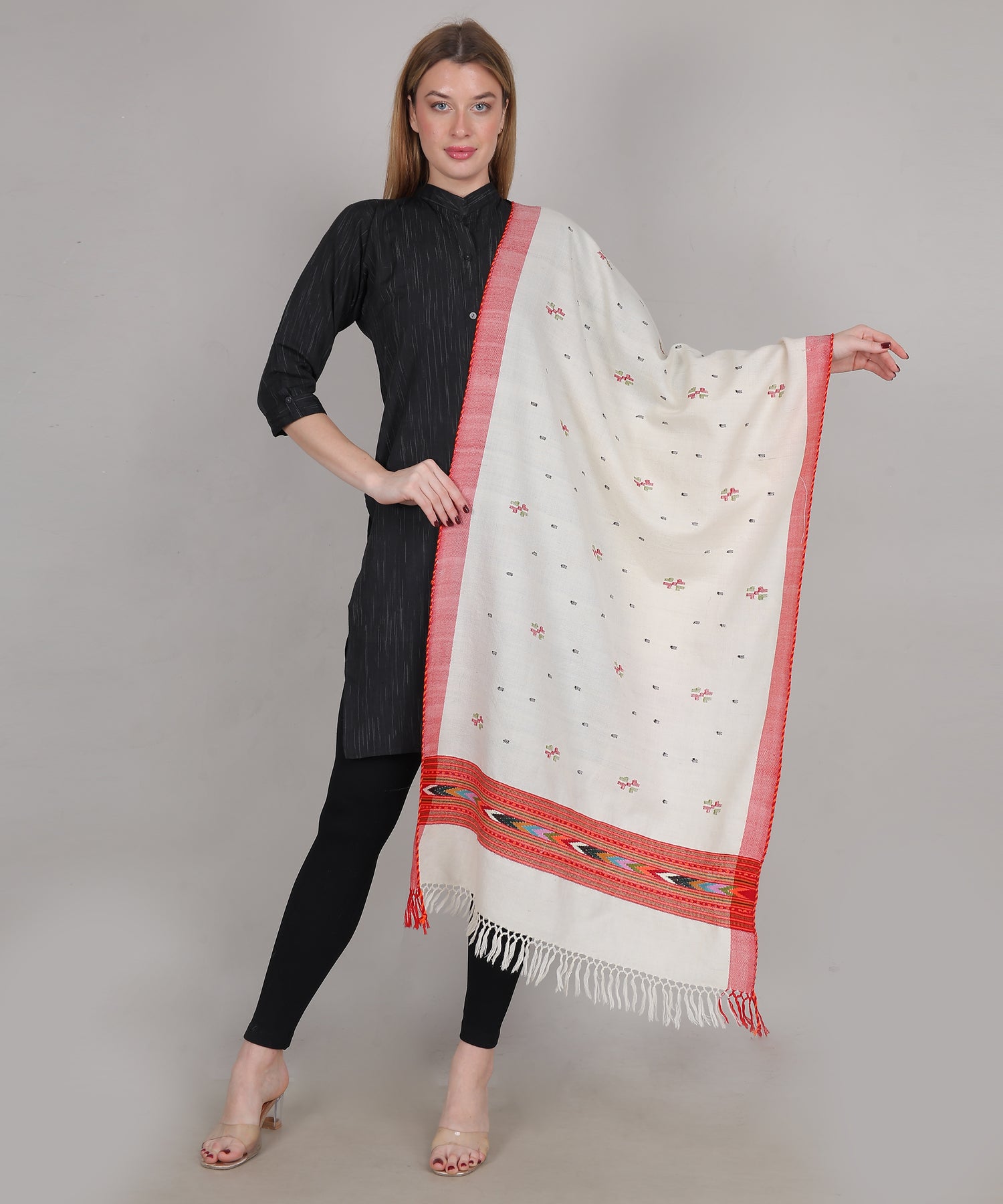 Pure Woollen Kullu Handloom Off-White Stole – Embroidered Patti with Traditional Weaving Design