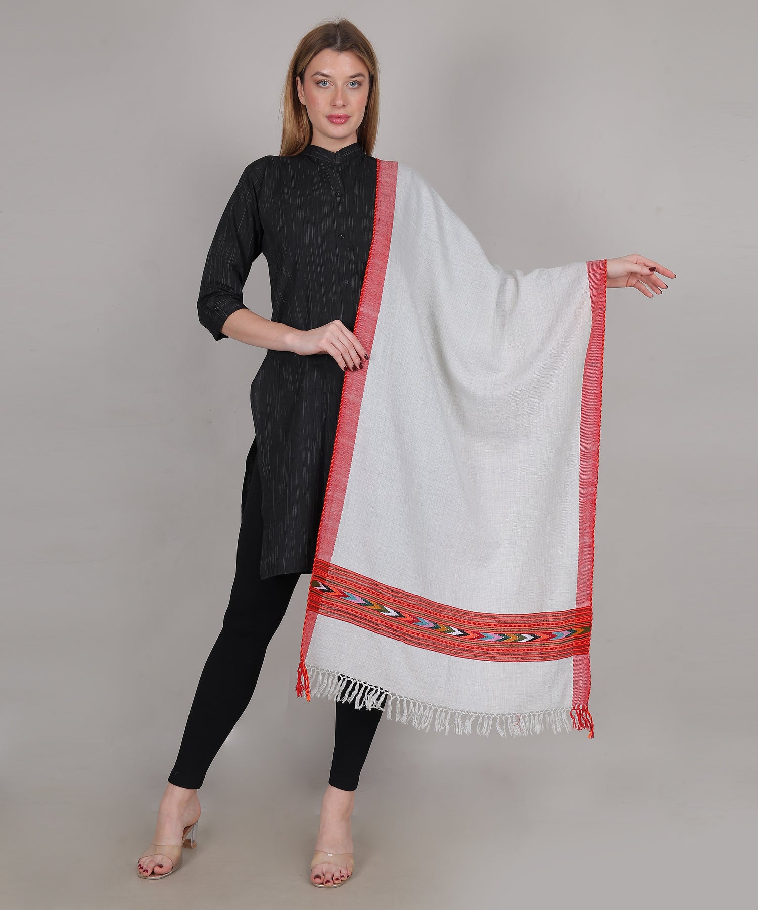 Traditional Kullu Handloom 1 Patti Light Grey Stole – Embroidered Patti Pure Woollen Wrap with Elegant Kullu Weaving Design