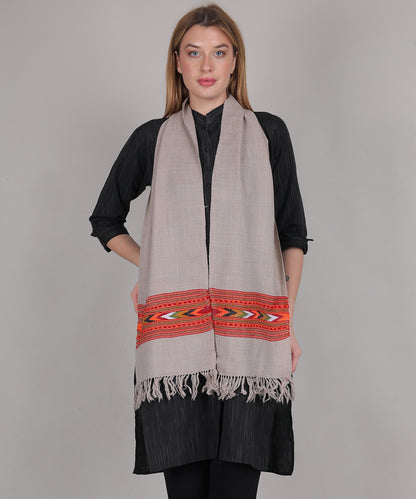 Handwoven Pure Woollen Grey Muffler with Embroidered One Patti Design