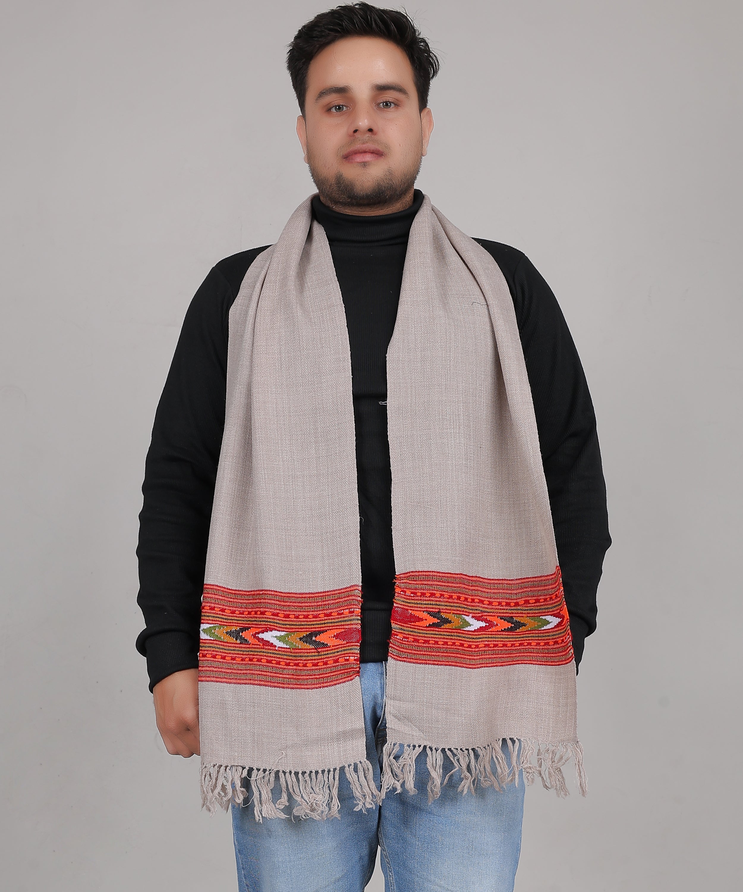 Handwoven Pure Woollen Grey Muffler with Embroidered One Patti Design