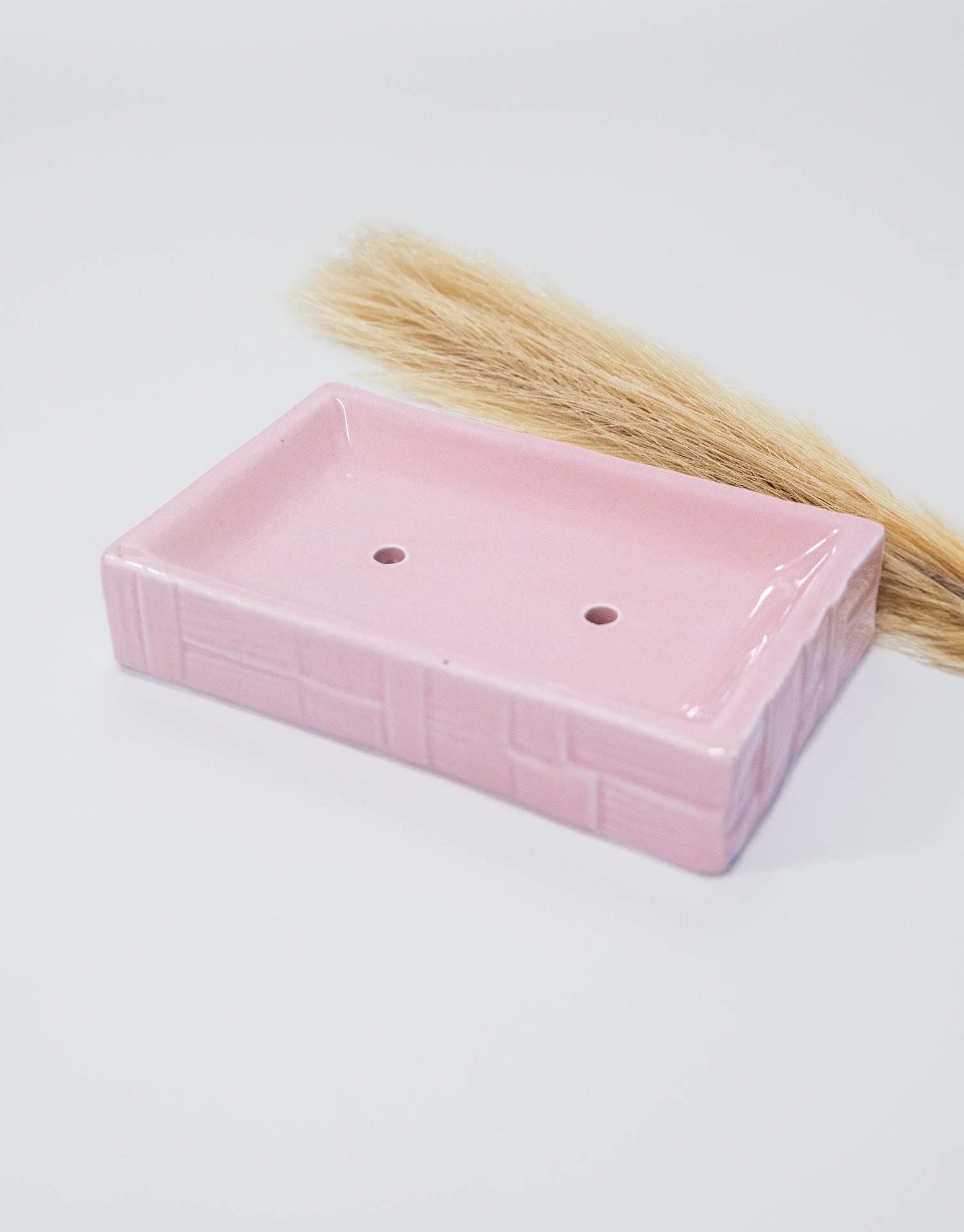 Classic Pink Ceramic Soap Dish Tray