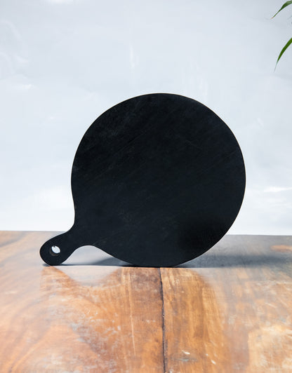 Elegant Black Wooden Pizza Tray – A Stylish Addition to Your Kitchen