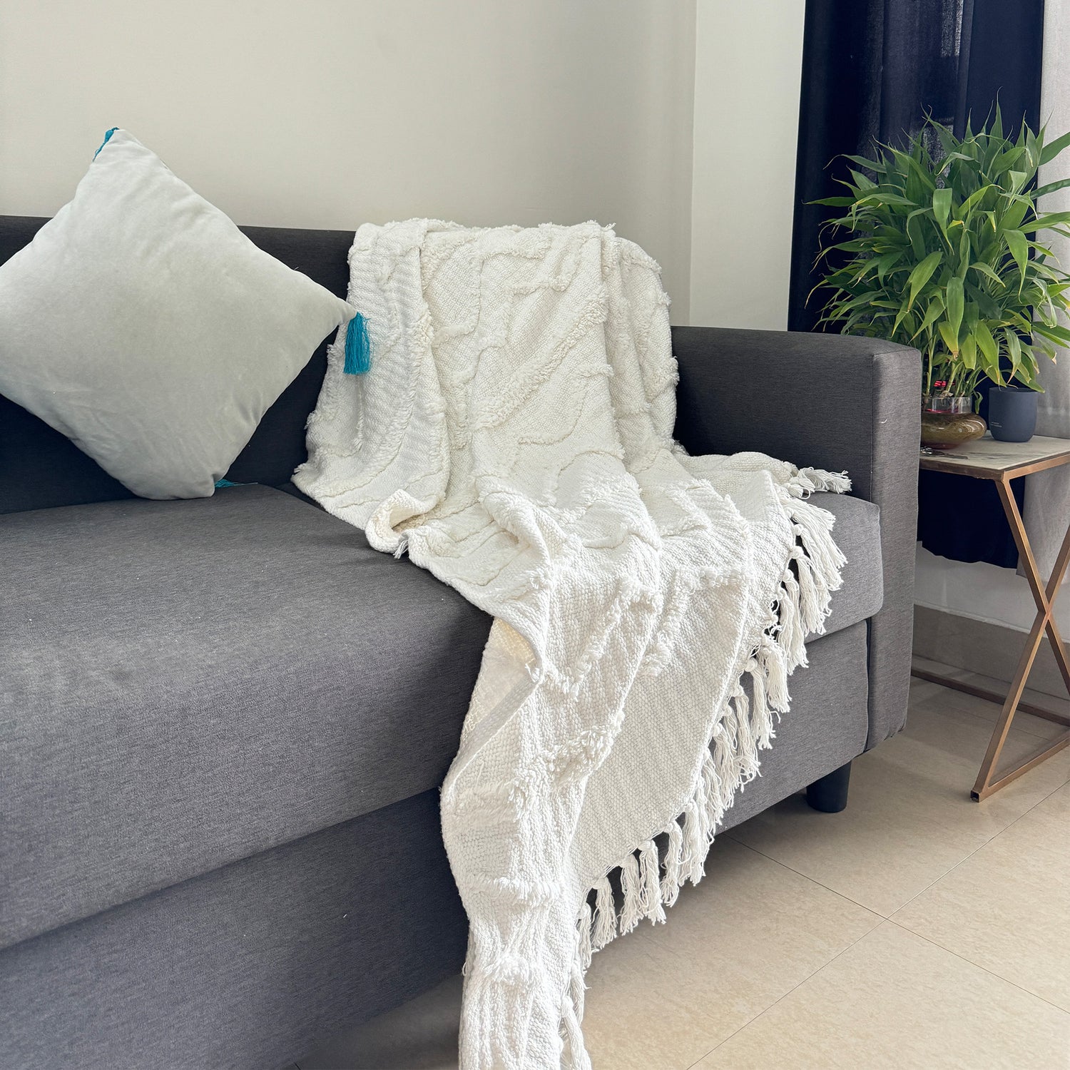 White Cotton Tufted Soft &amp; Cozy Throw